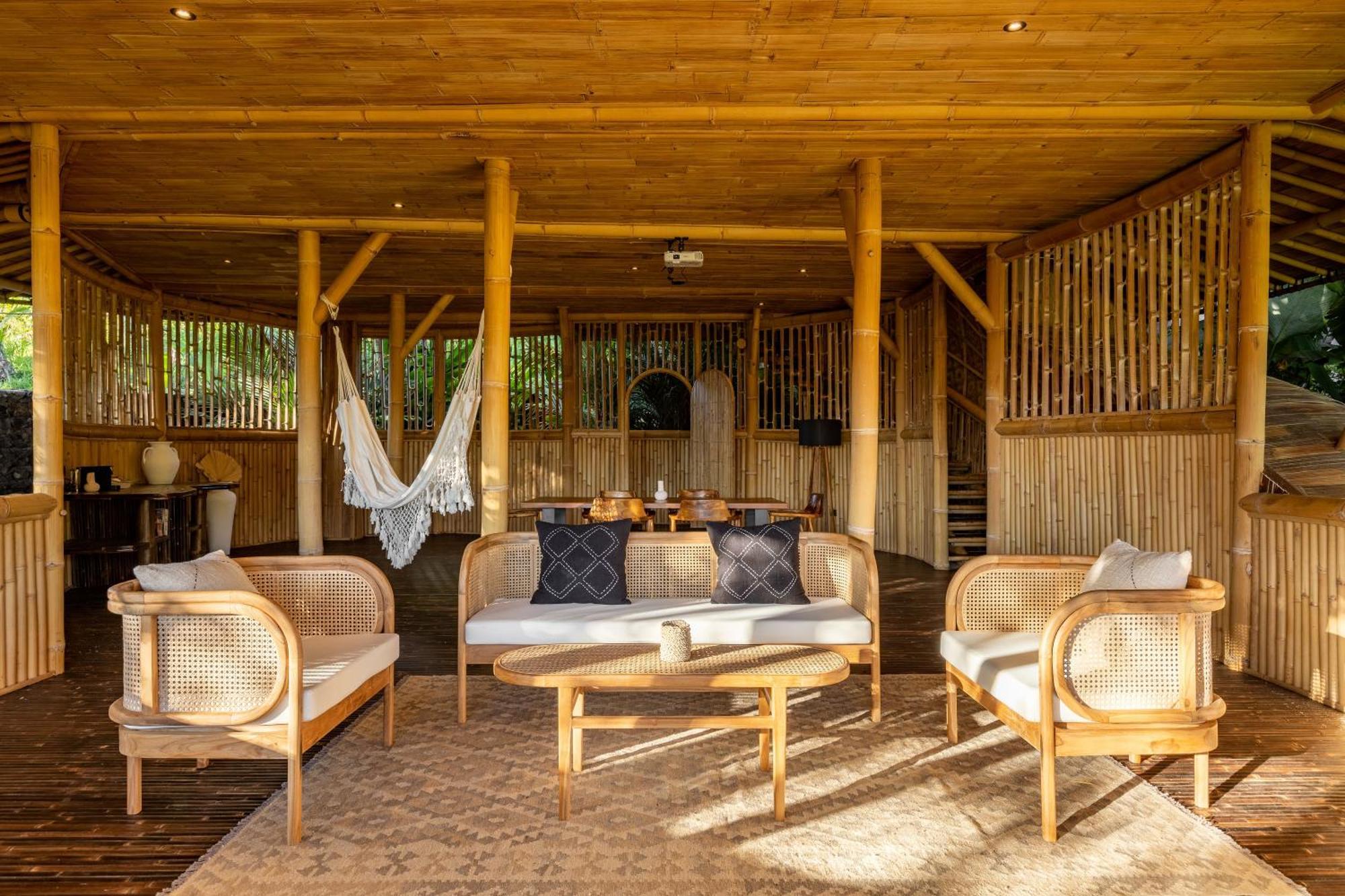 Готель Eco Six Bali Tampaksiring Екстер'єр фото