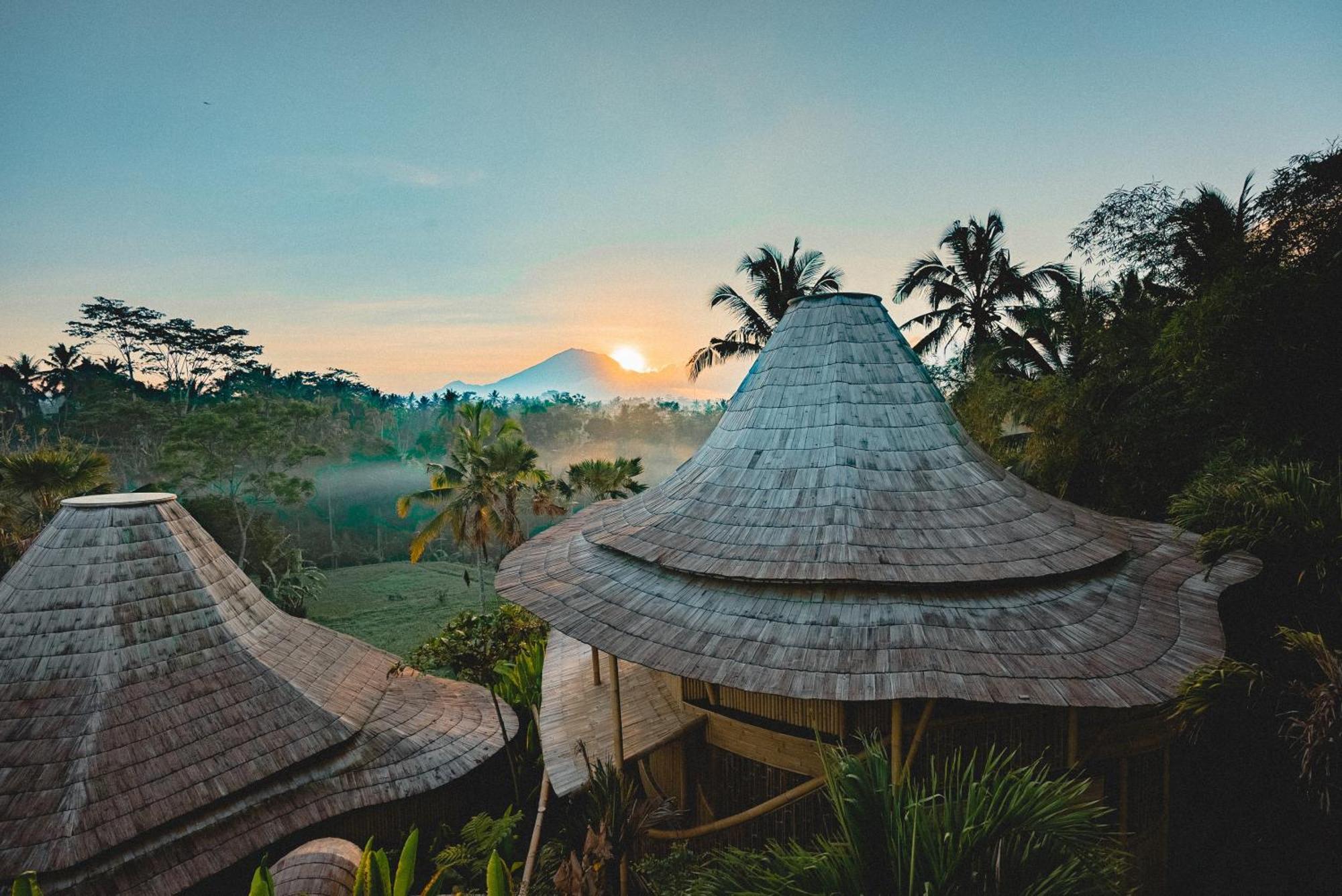 Готель Eco Six Bali Tampaksiring Екстер'єр фото